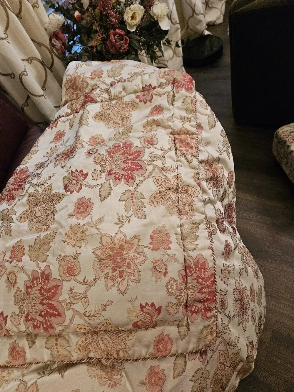 Croscill Queen Comforter Jacobean Floral with Matching Shams and Valance